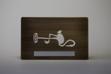 Antique brass card with cutout design. Metal card, 0.5mm thick. ID: b53041