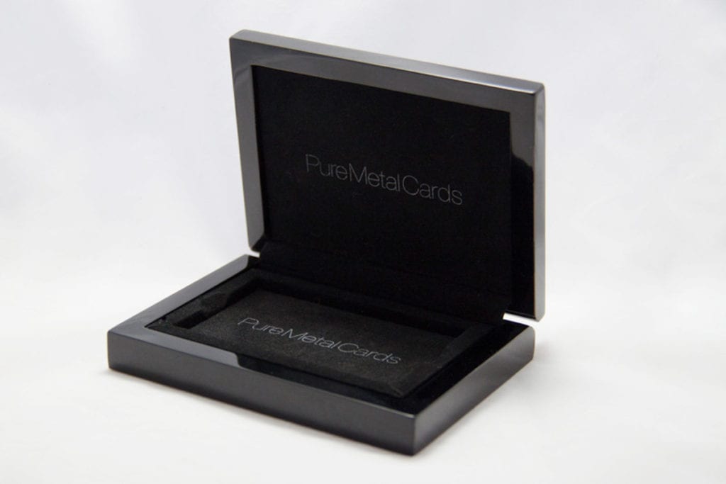 Pure Metal Cards single card presentation case