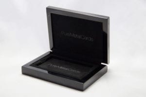Pure Metal Cards single card presentation case