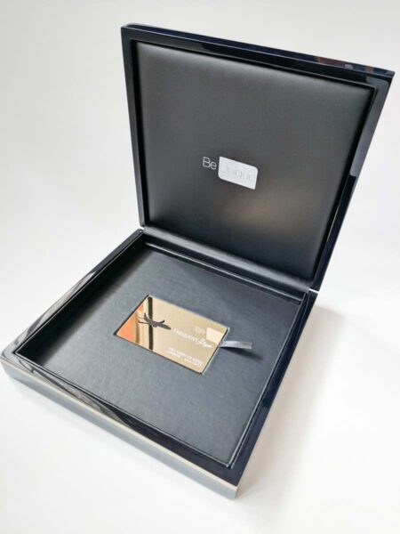 Pure-Metal-Cards-luxury-wood-presentation-case_28 Luxury wood presentation case with gold Frequent Flyer card inside.